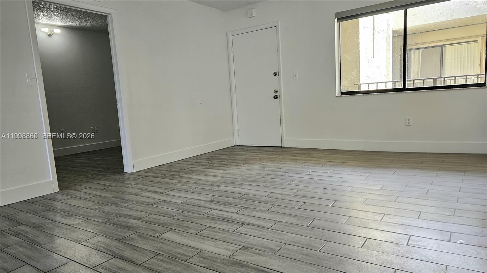 THE HORIZONS CONDO #7 - Residential Lease