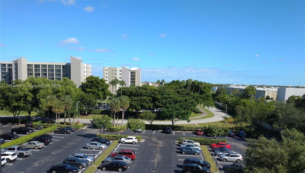 Photo of 2200 S Cypress Bend Dr #604, Pompano Beach, FL 33069 (MLS # A11481405)