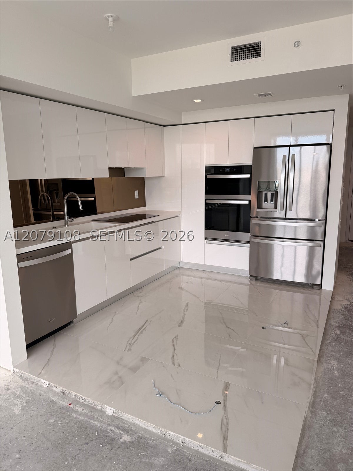 1170 E Hallandale Beach 403, Hallandale Beach FL 33009