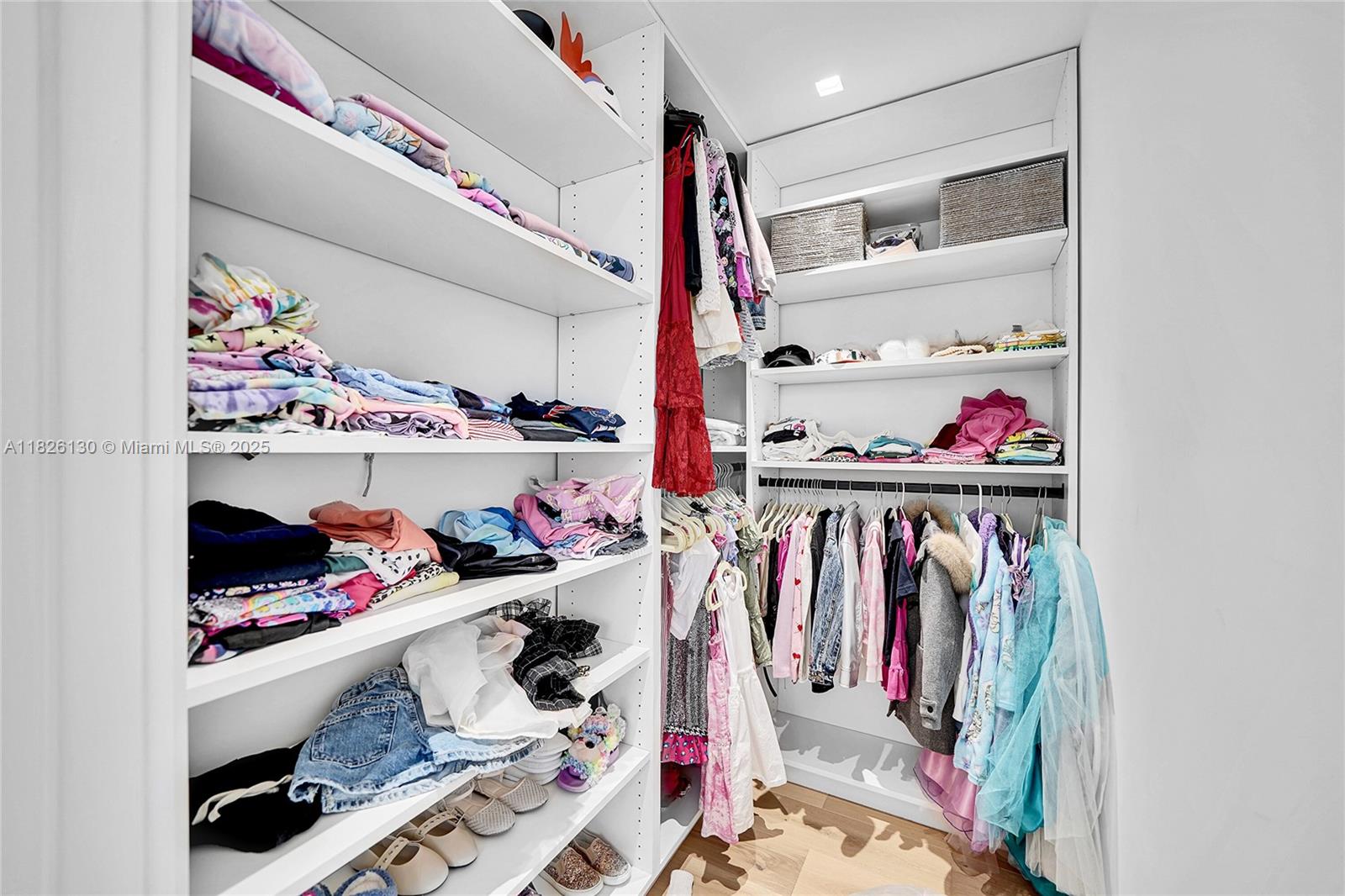 PARK VIEW ISLAND - Residential