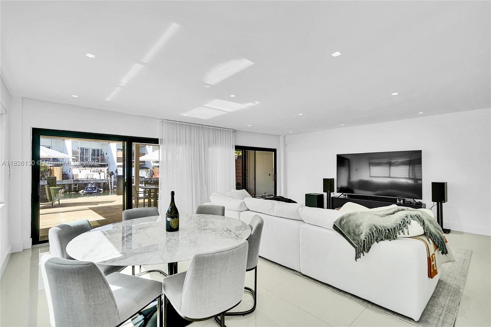 PARK VIEW ISLAND - Residential