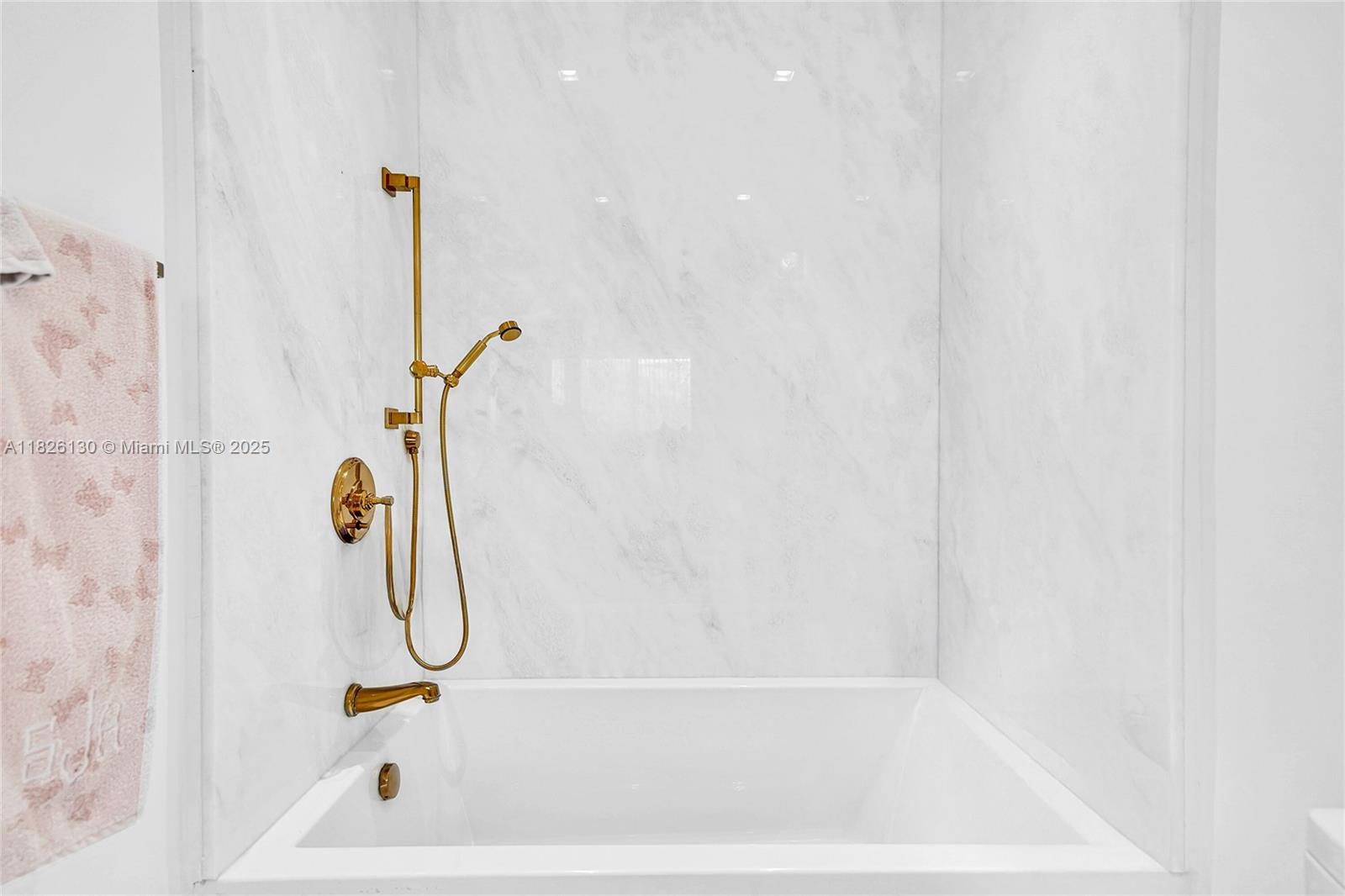 PARK VIEW ISLAND - Residential