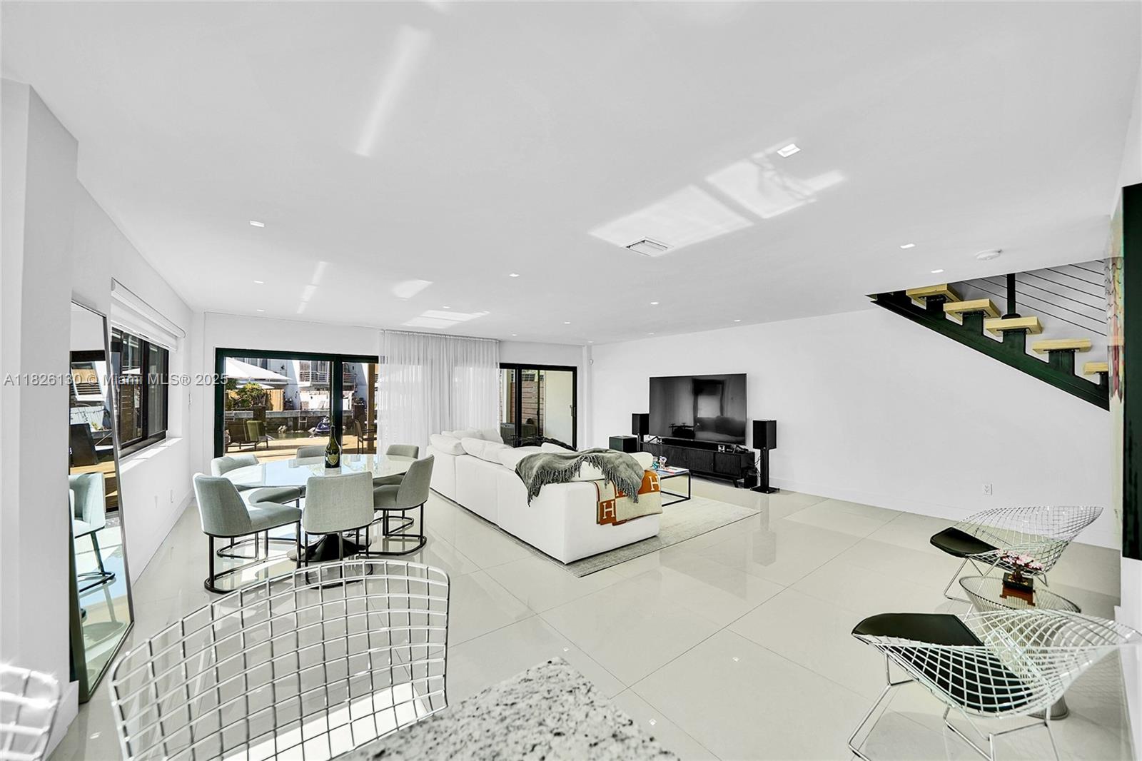 PARK VIEW ISLAND - Residential