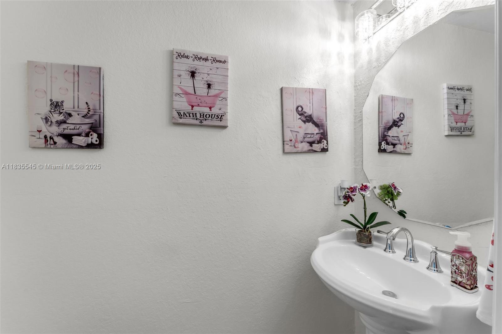 CENTURY PARK CONDO NO 2 - Residential