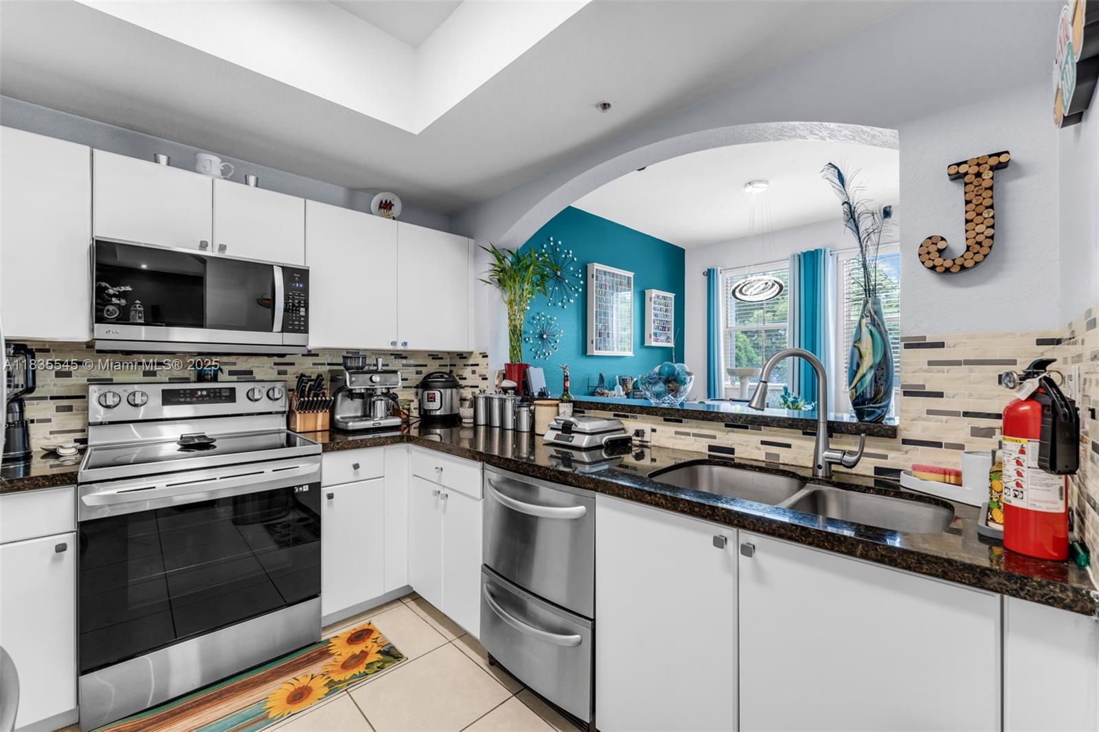 CENTURY PARK CONDO NO 2 - Residential