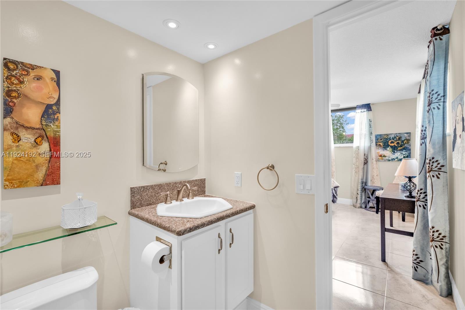 HOLLYBROOK GOLF AND - Residential