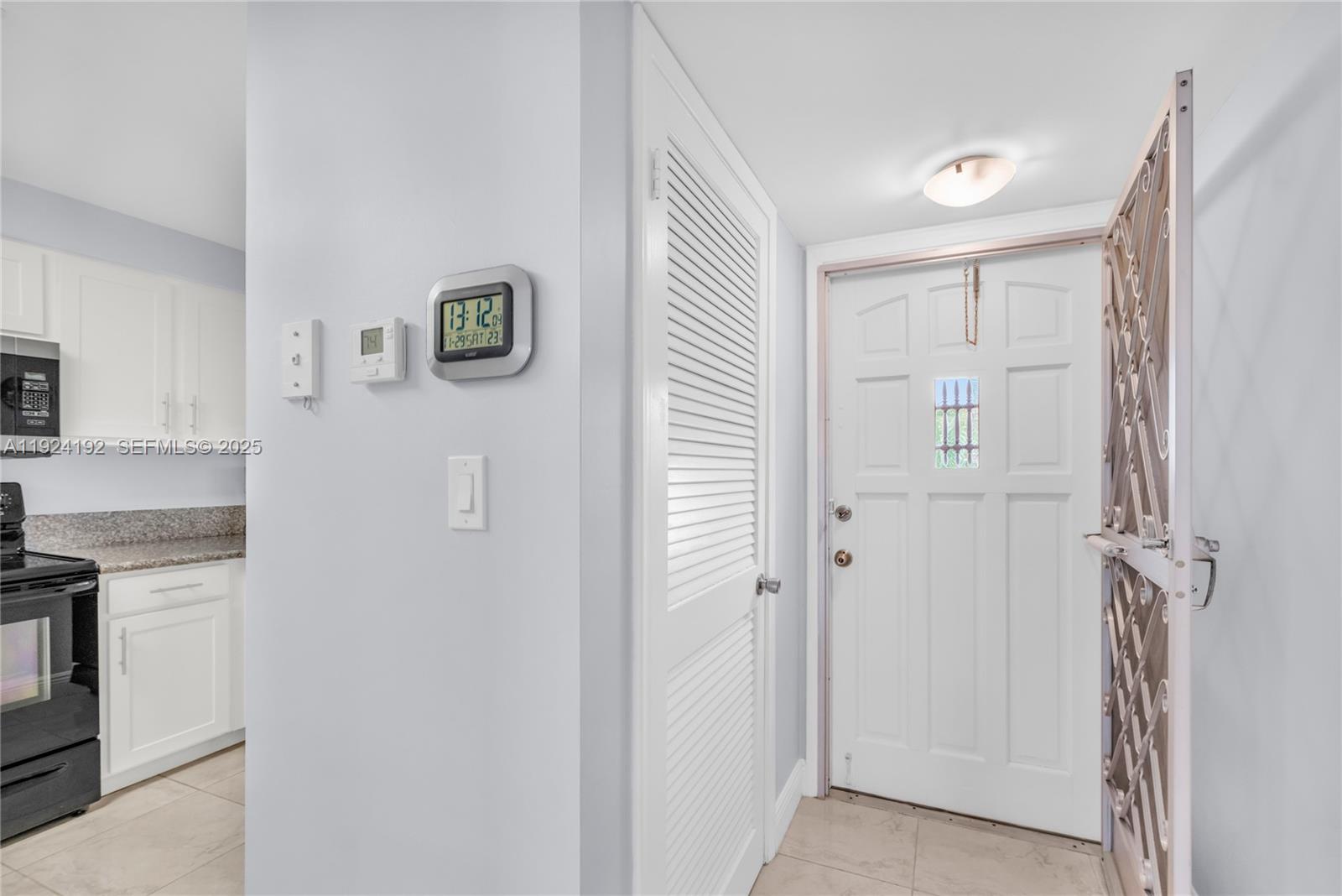 HOLLYBROOK GOLF AND - Residential