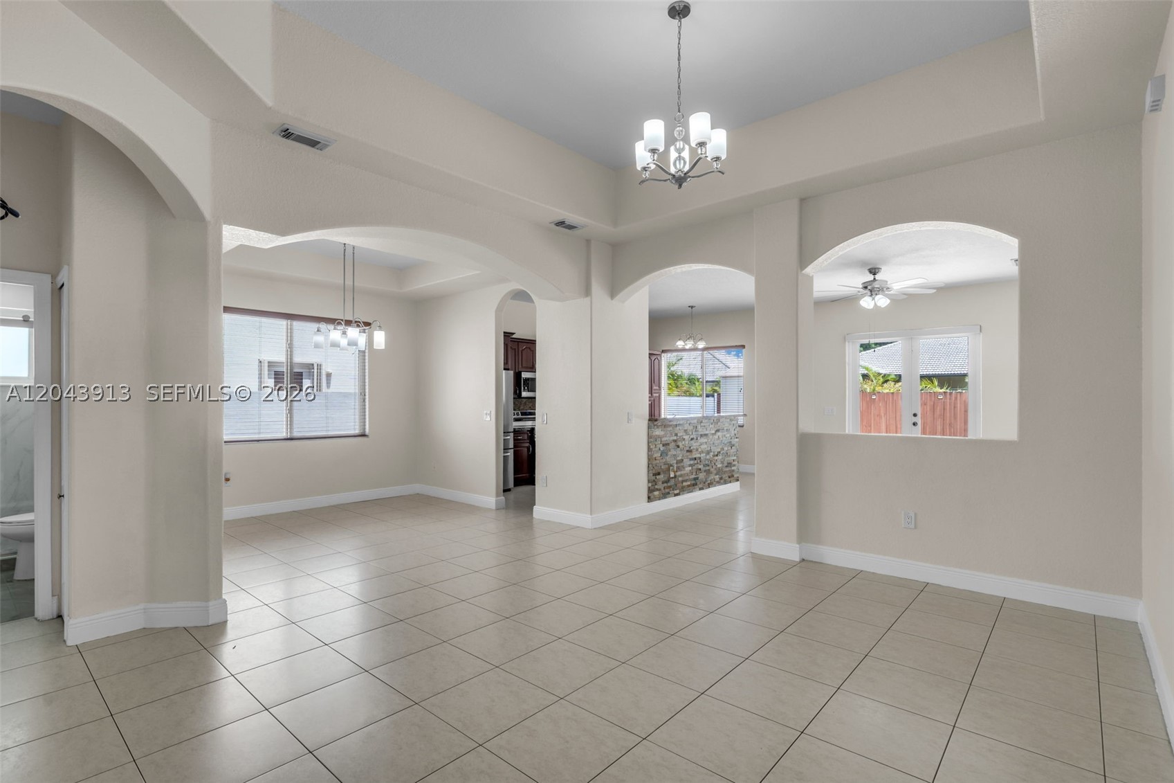8757 NW 139 Ter