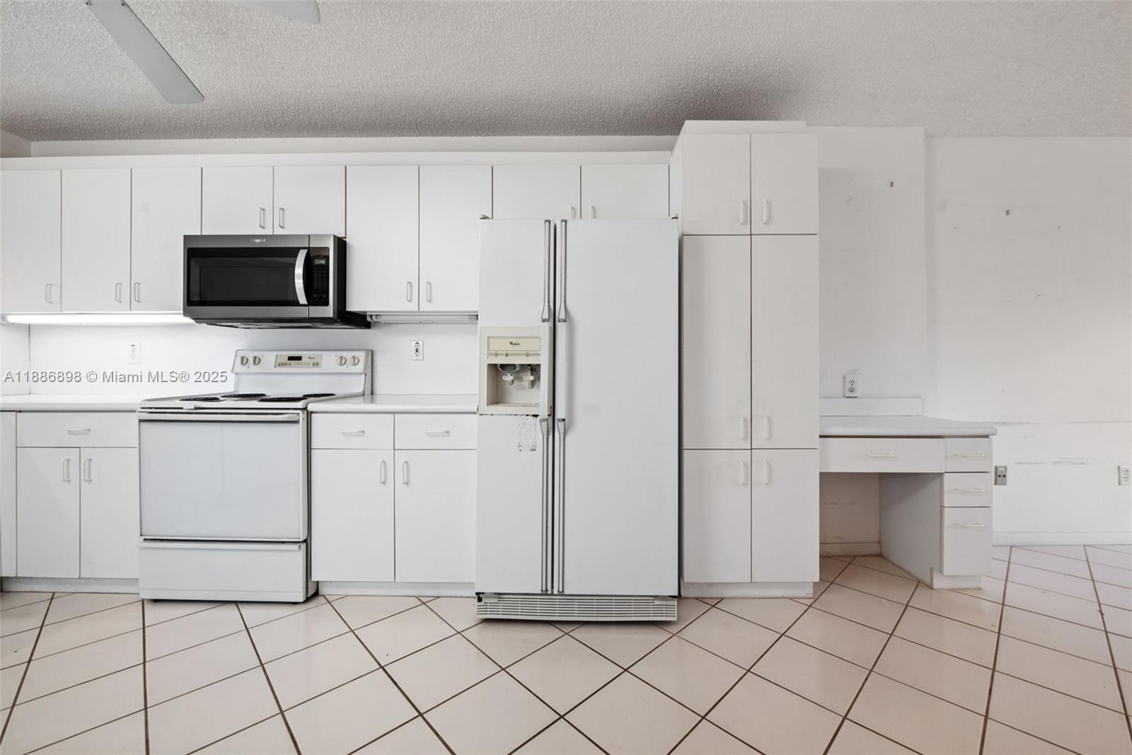 GRANVILLE CONDOMINIUM - Residential