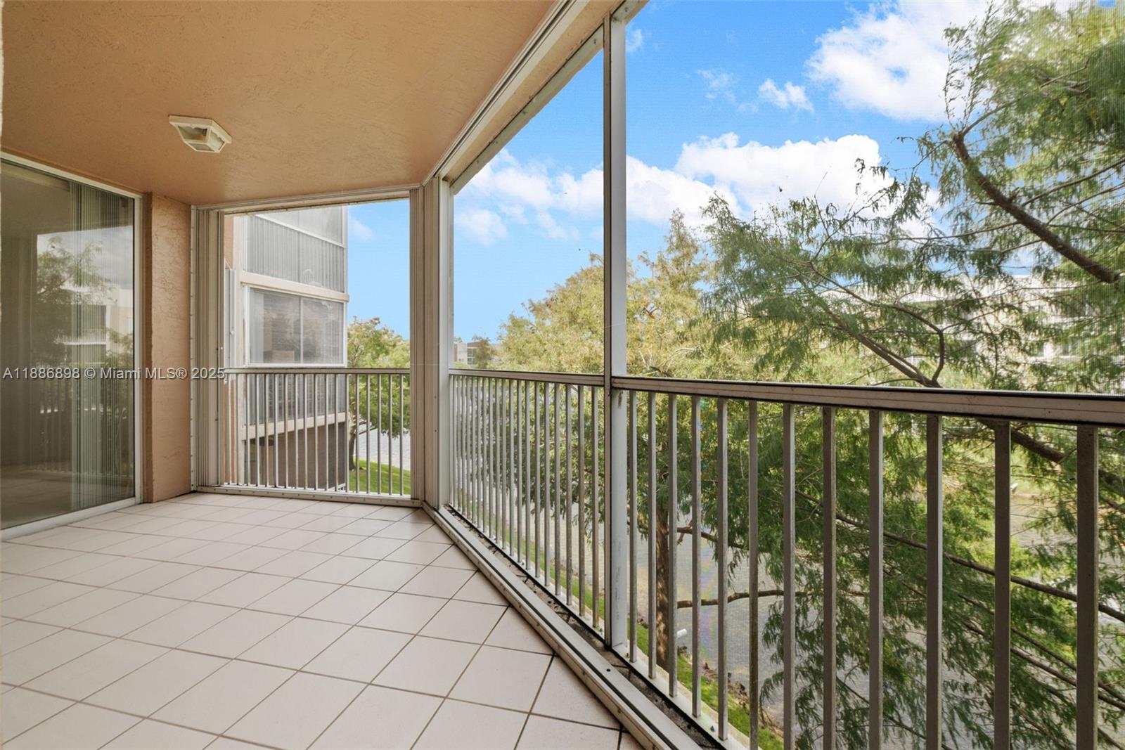 GRANVILLE CONDOMINIUM - Residential