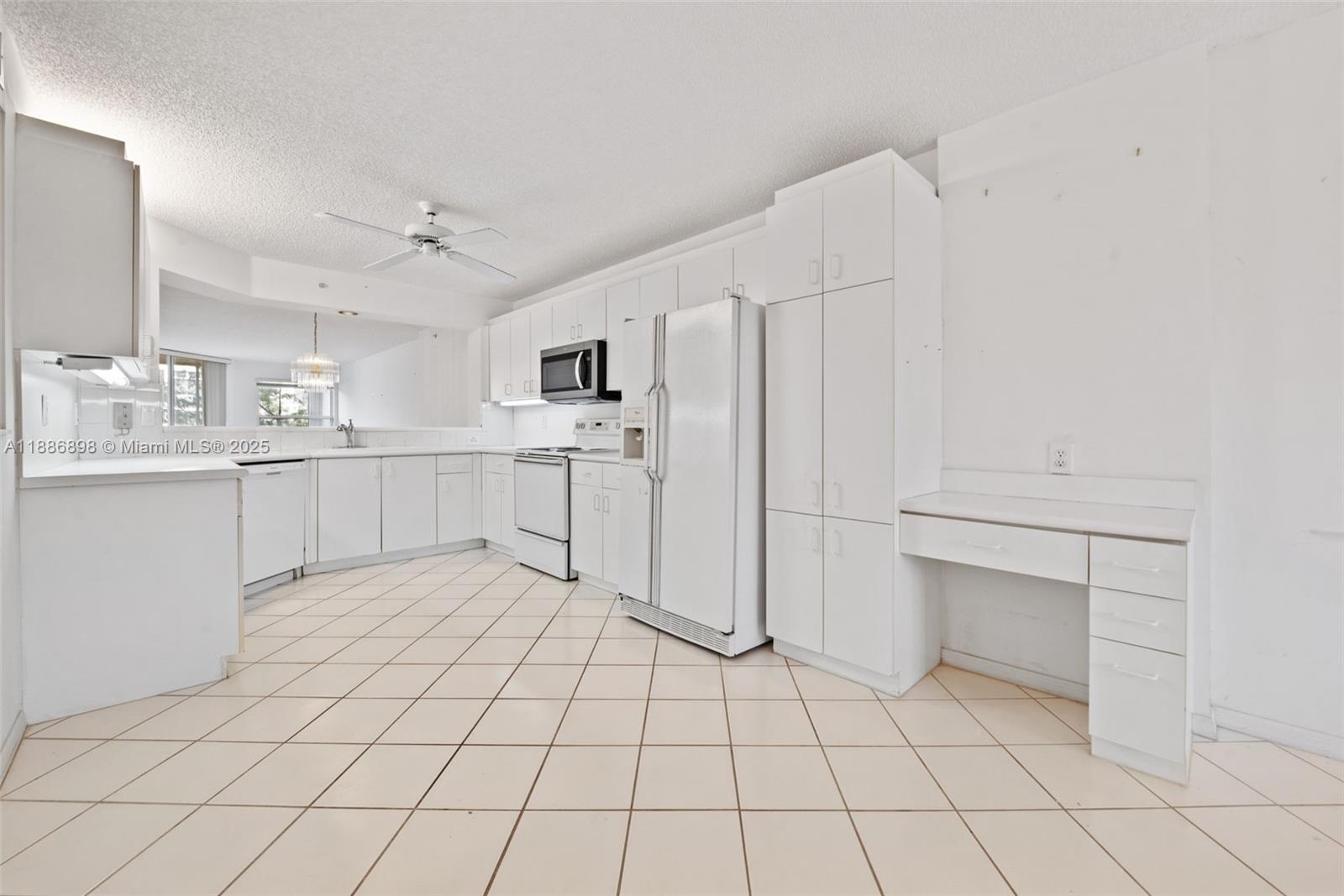GRANVILLE CONDOMINIUM - Residential
