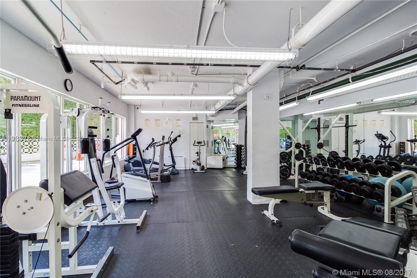 OCTAGON TOWERS I CONDO - Residential Lease