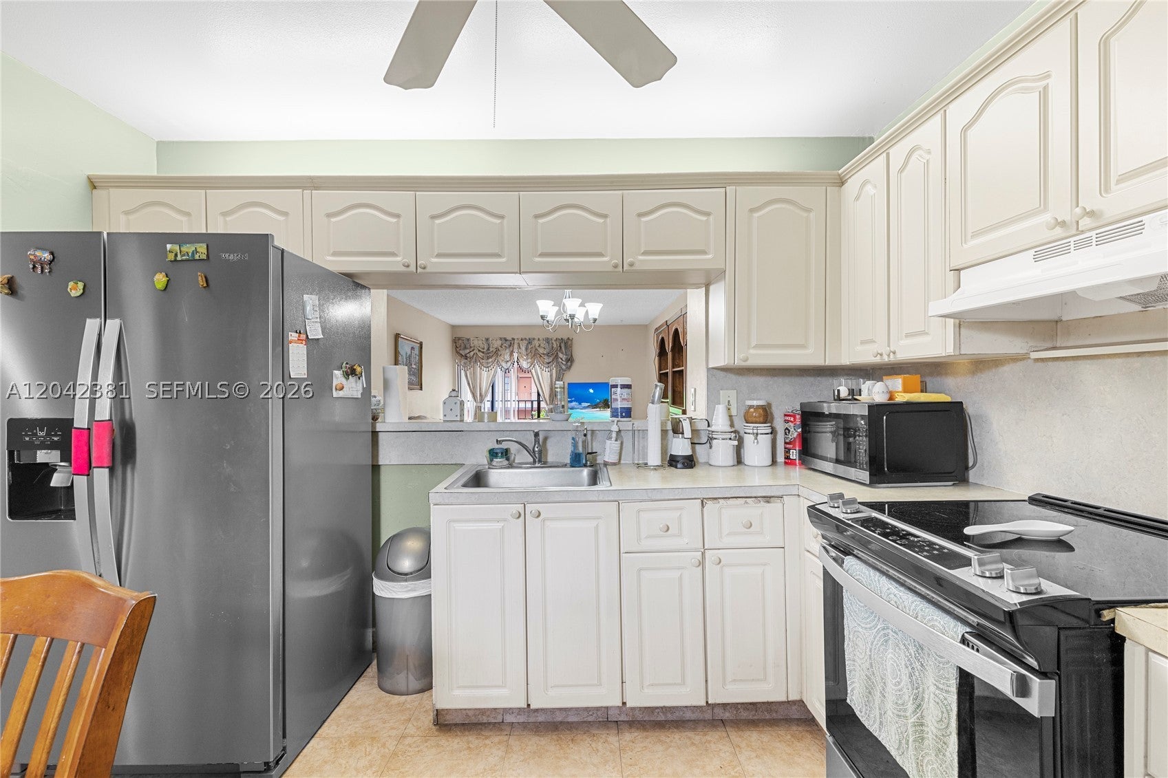 1800 W 54th St 209