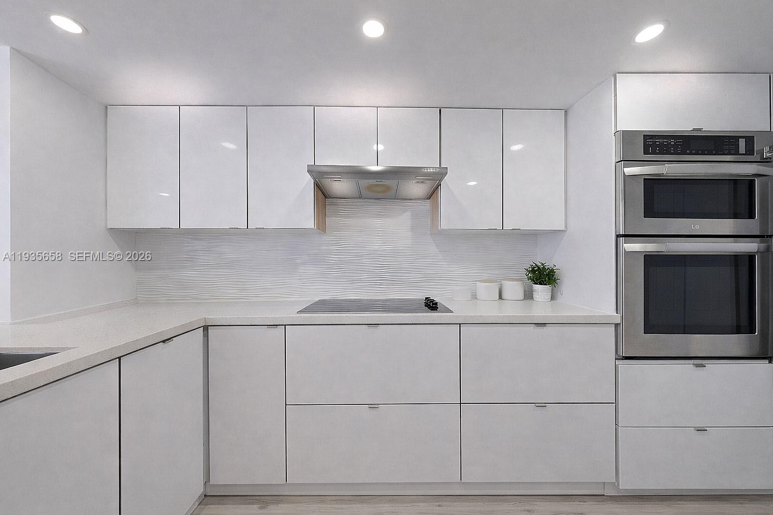 THE GRANDVIEW PALACE COND - Residential