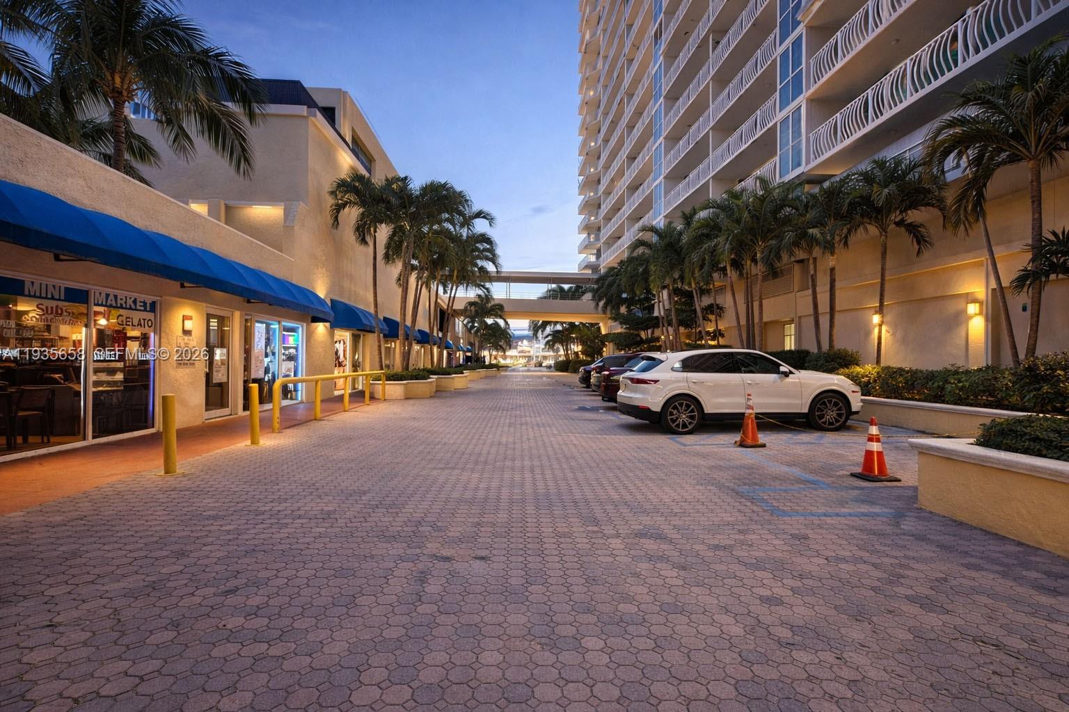 THE GRANDVIEW PALACE COND - Residential