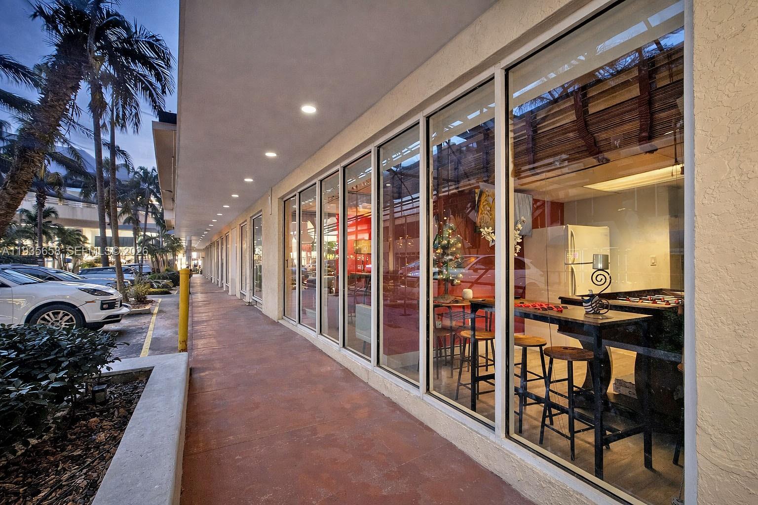 THE GRANDVIEW PALACE COND - Residential