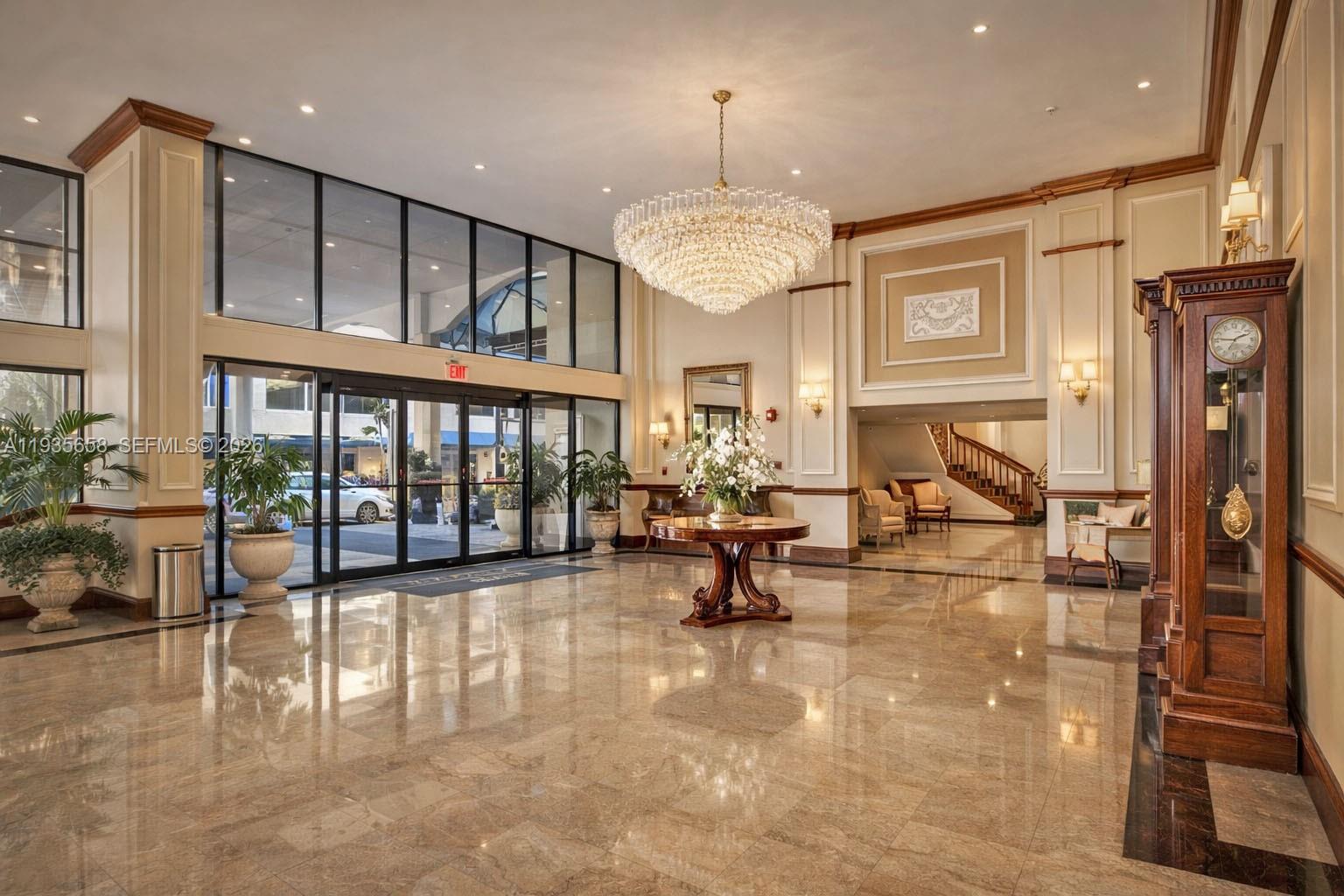 THE GRANDVIEW PALACE COND - Residential