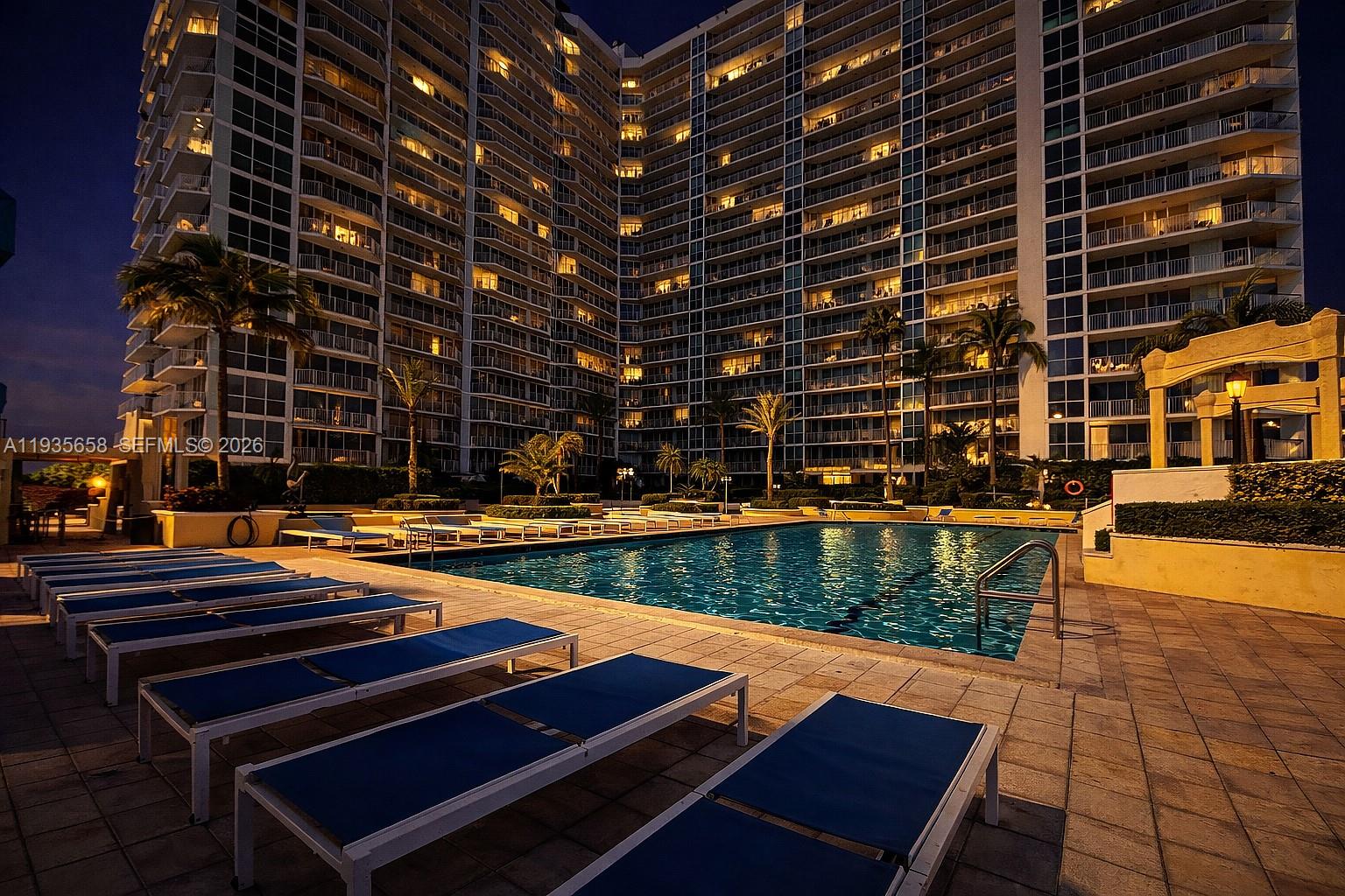 THE GRANDVIEW PALACE COND - Residential