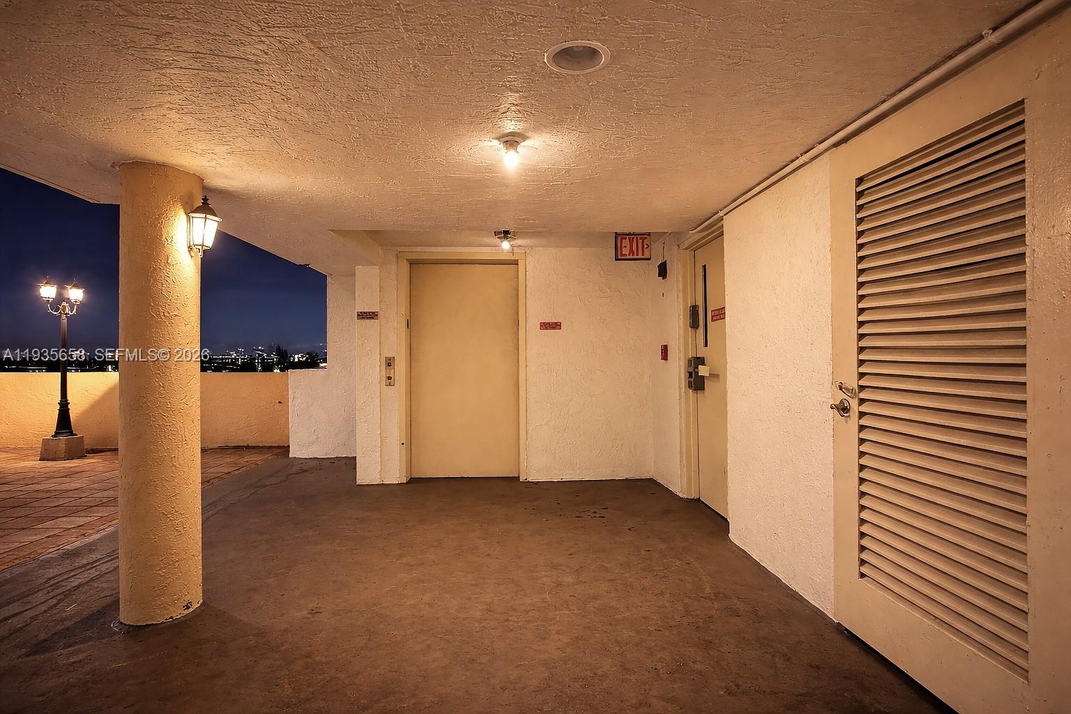 THE GRANDVIEW PALACE COND - Residential