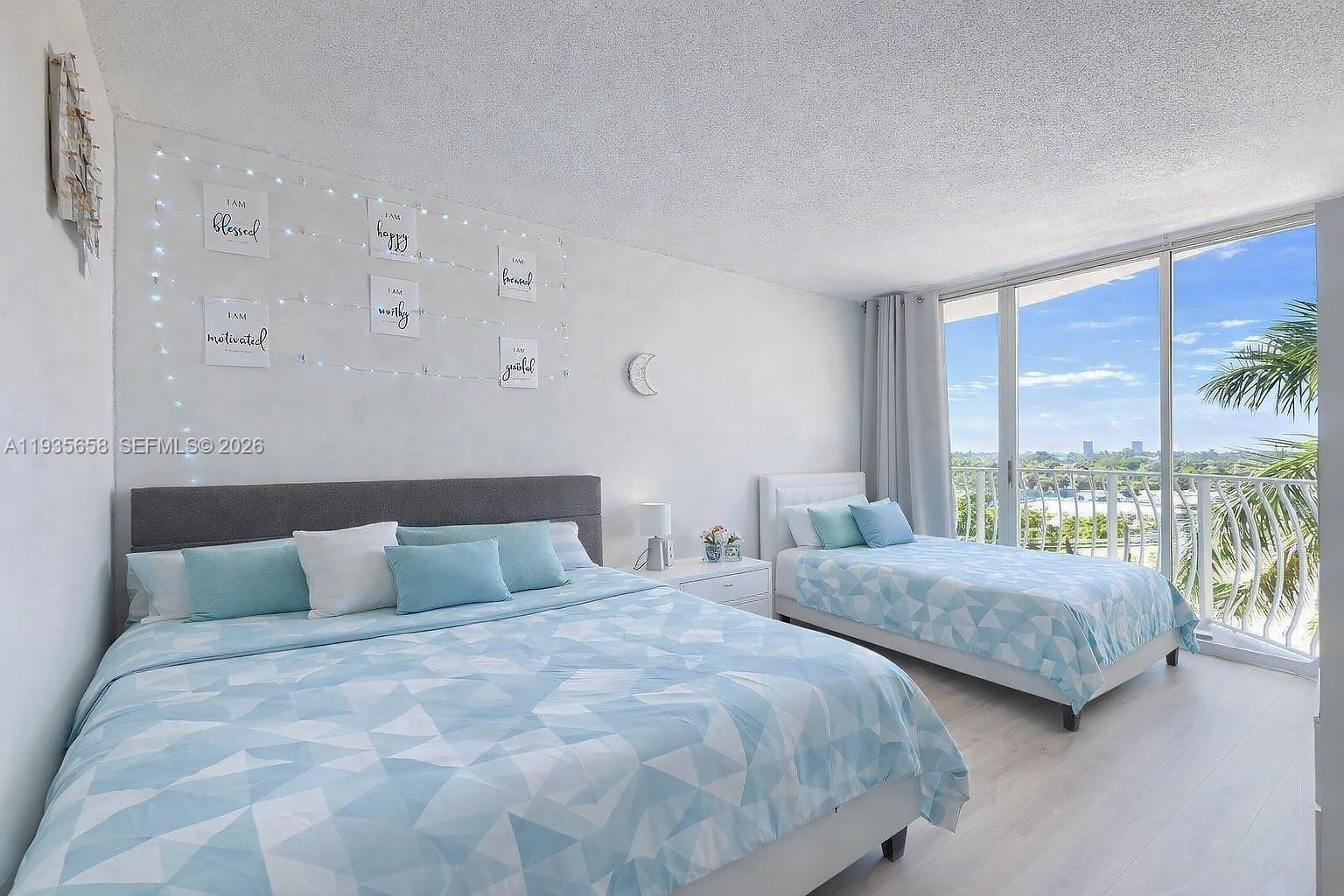 THE GRANDVIEW PALACE COND - Residential