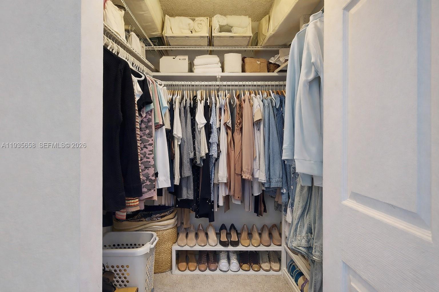 THE GRANDVIEW PALACE COND - Residential