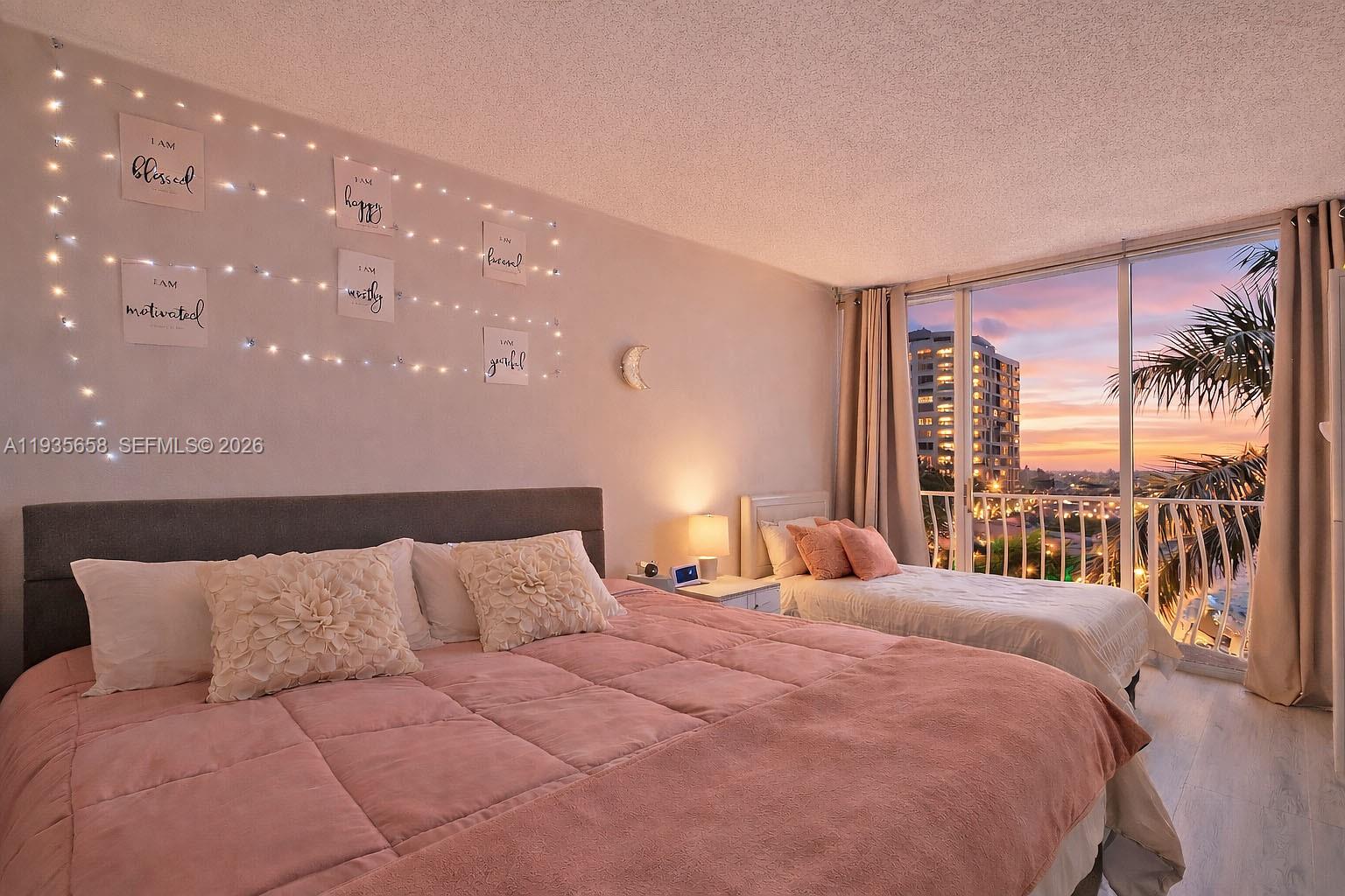 THE GRANDVIEW PALACE COND - Residential