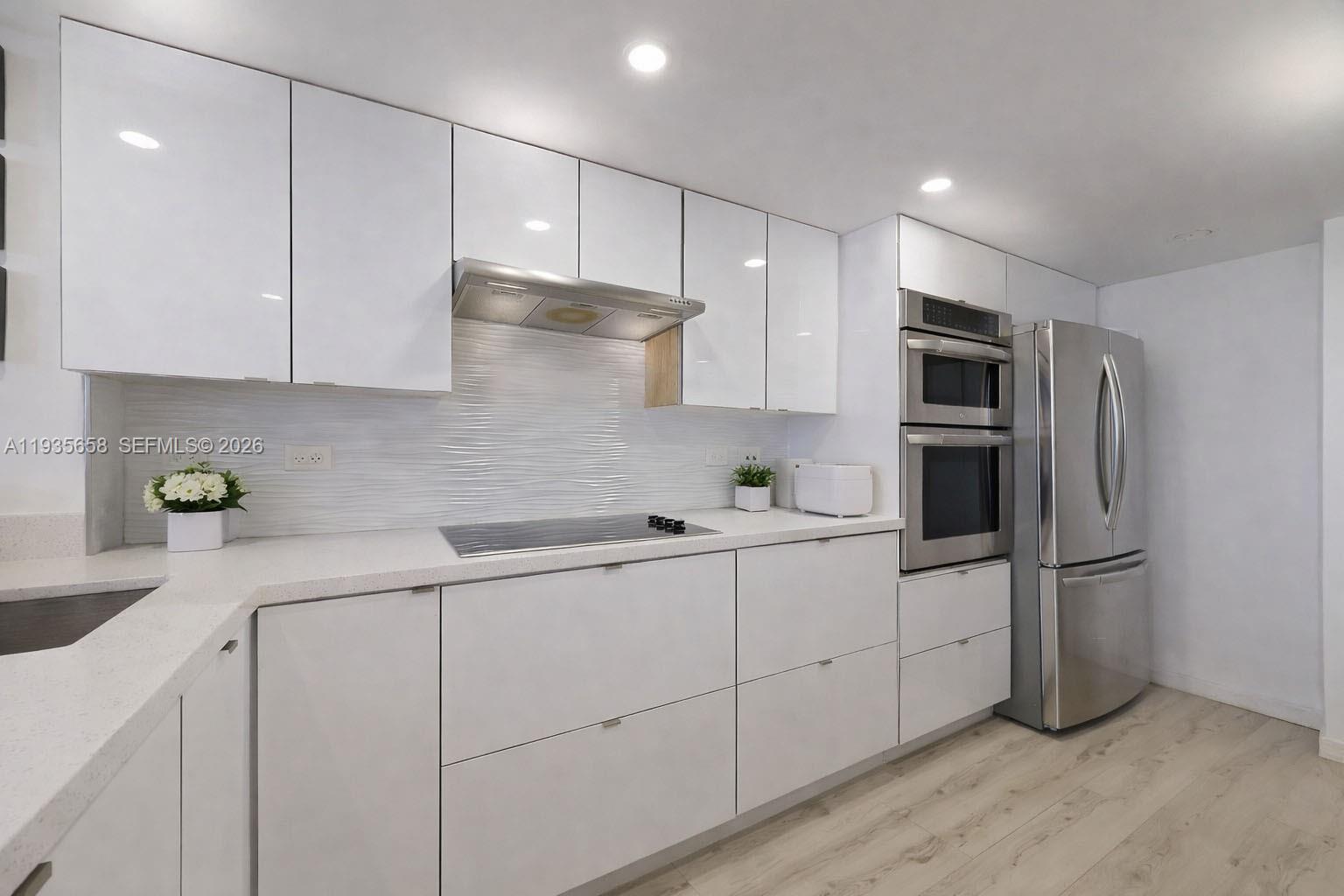 THE GRANDVIEW PALACE COND - Residential