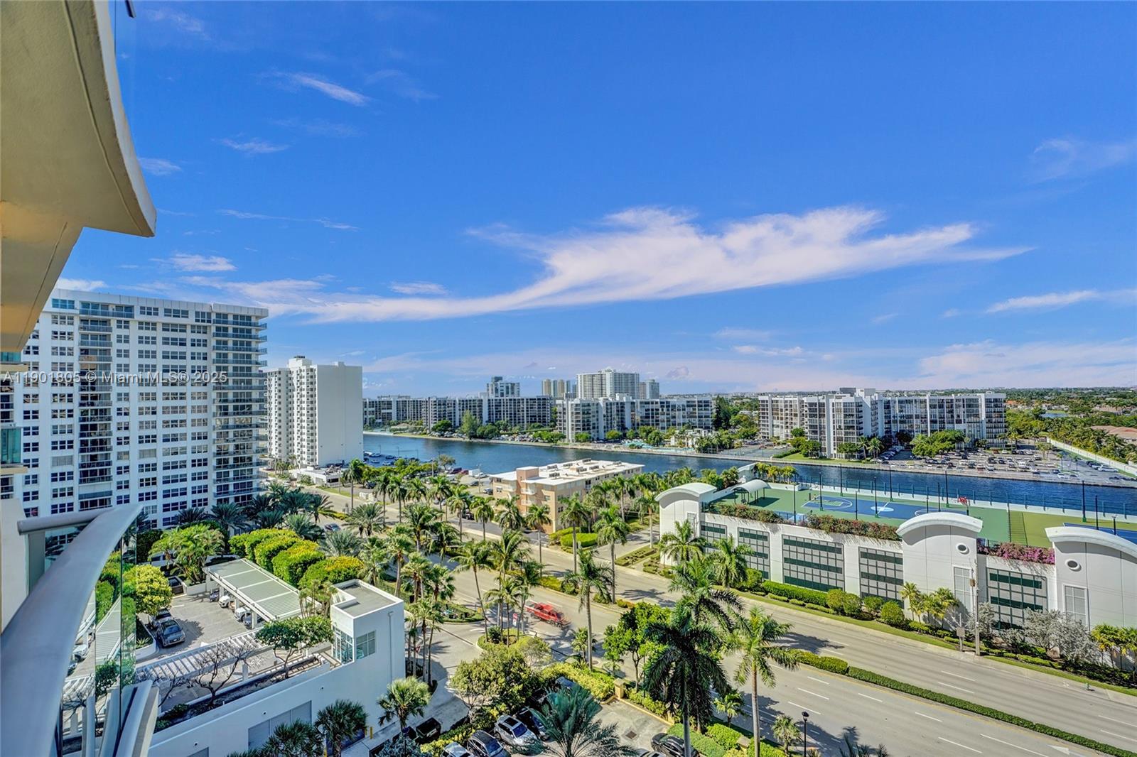 WAVE CONDO - Residential Lease