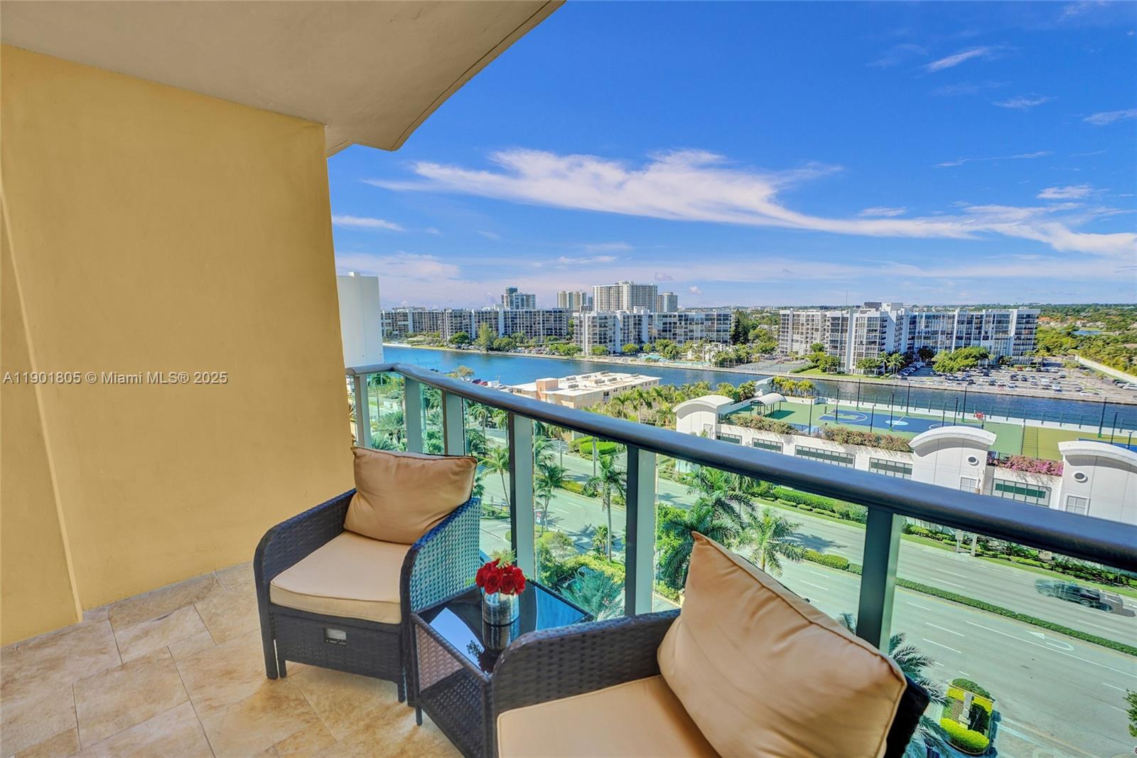 WAVE CONDO - Residential Lease