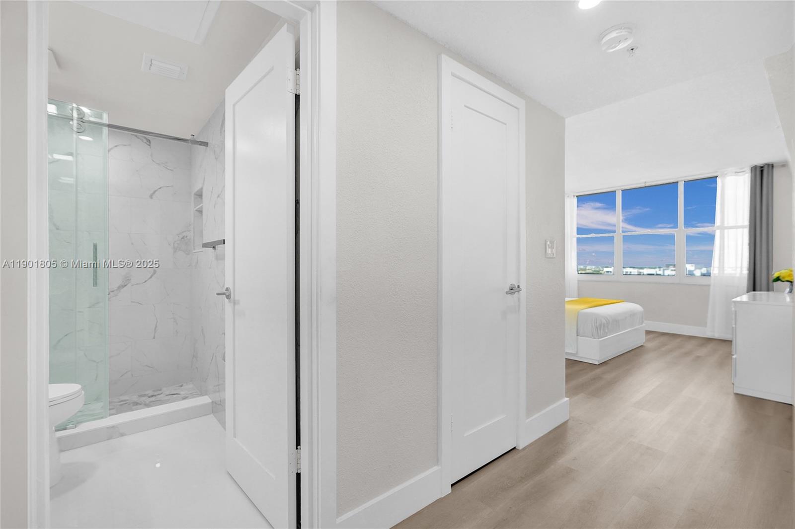 WAVE CONDO - Residential Lease