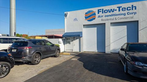 7021 SW 13th Ter Miami FL 33144