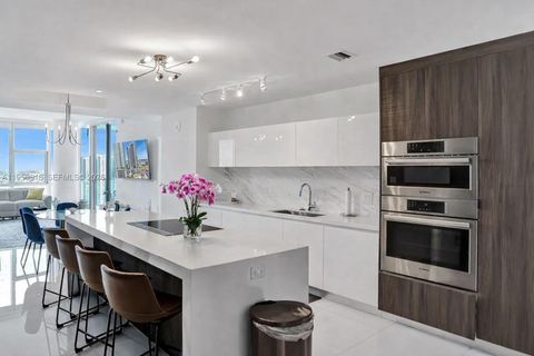 851 NE 1st Ave 2401 Miami FL 33132