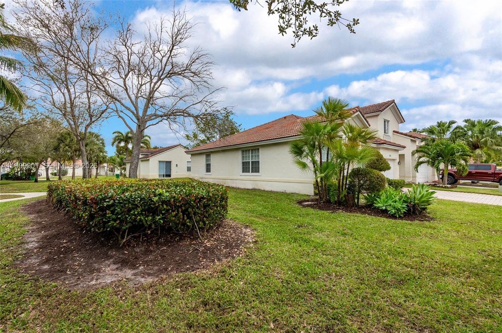 Photo of 18823 SW 28th St, Miramar, FL 33029 (MLS # A11999901)