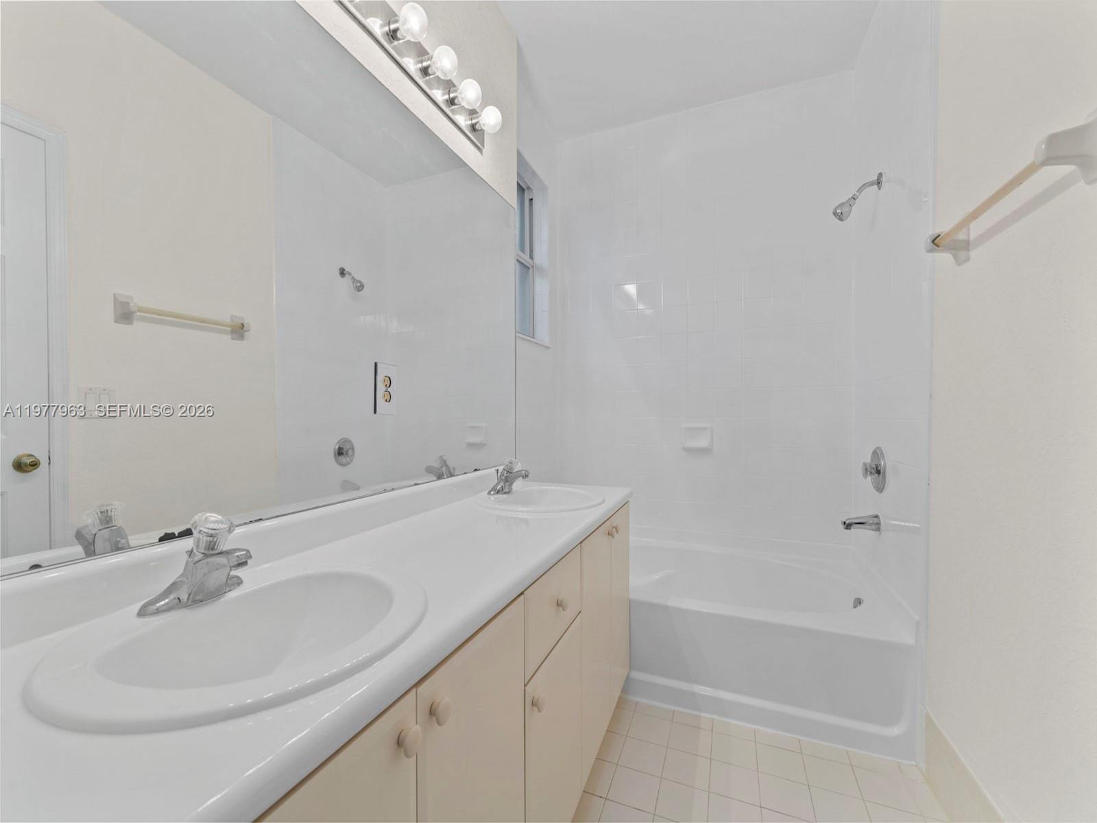 KEYS GARDEN - Residential