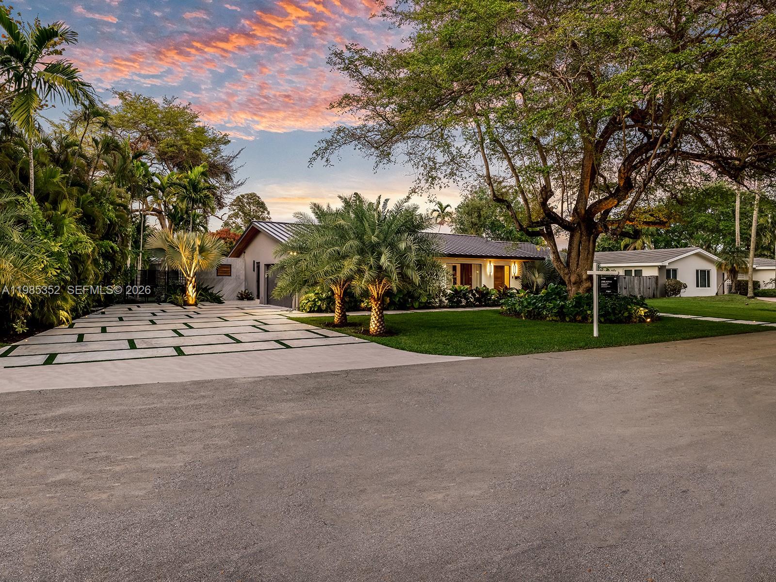 ROYAL PALM HARBOR 1ST ADD - Residential