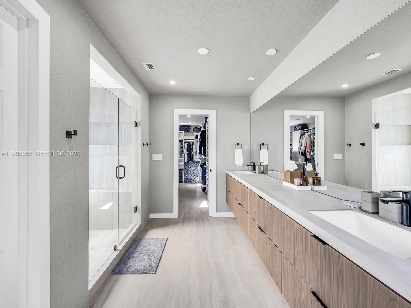 ROYAL PALM HARBOR 1ST ADD - Residential