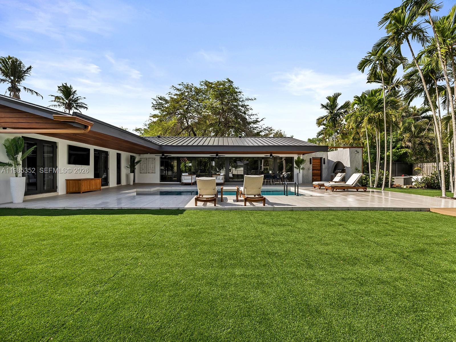 ROYAL PALM HARBOR 1ST ADD - Residential