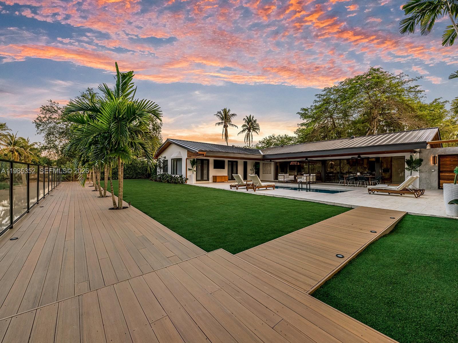 ROYAL PALM HARBOR 1ST ADD - Residential