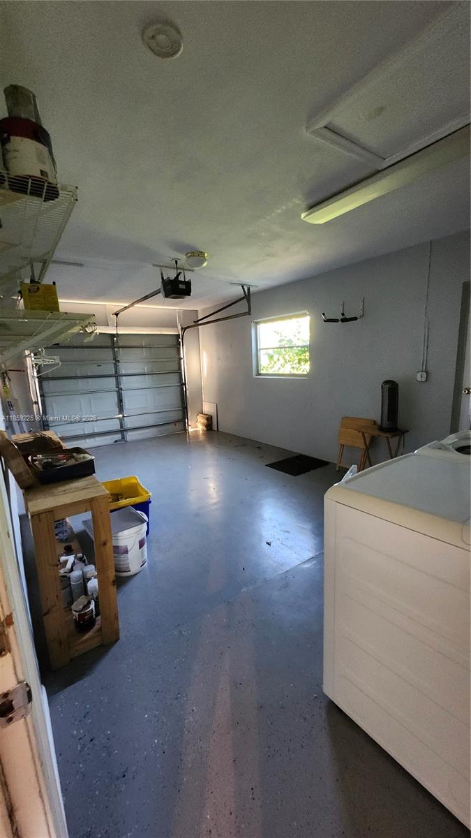 UNIVERSITY PARK COUNTRY C - Residential Lease