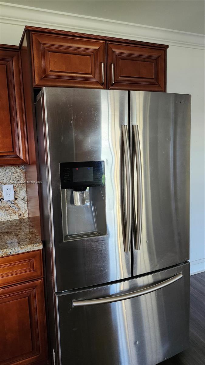 UNIVERSITY PARK COUNTRY C - Residential Lease