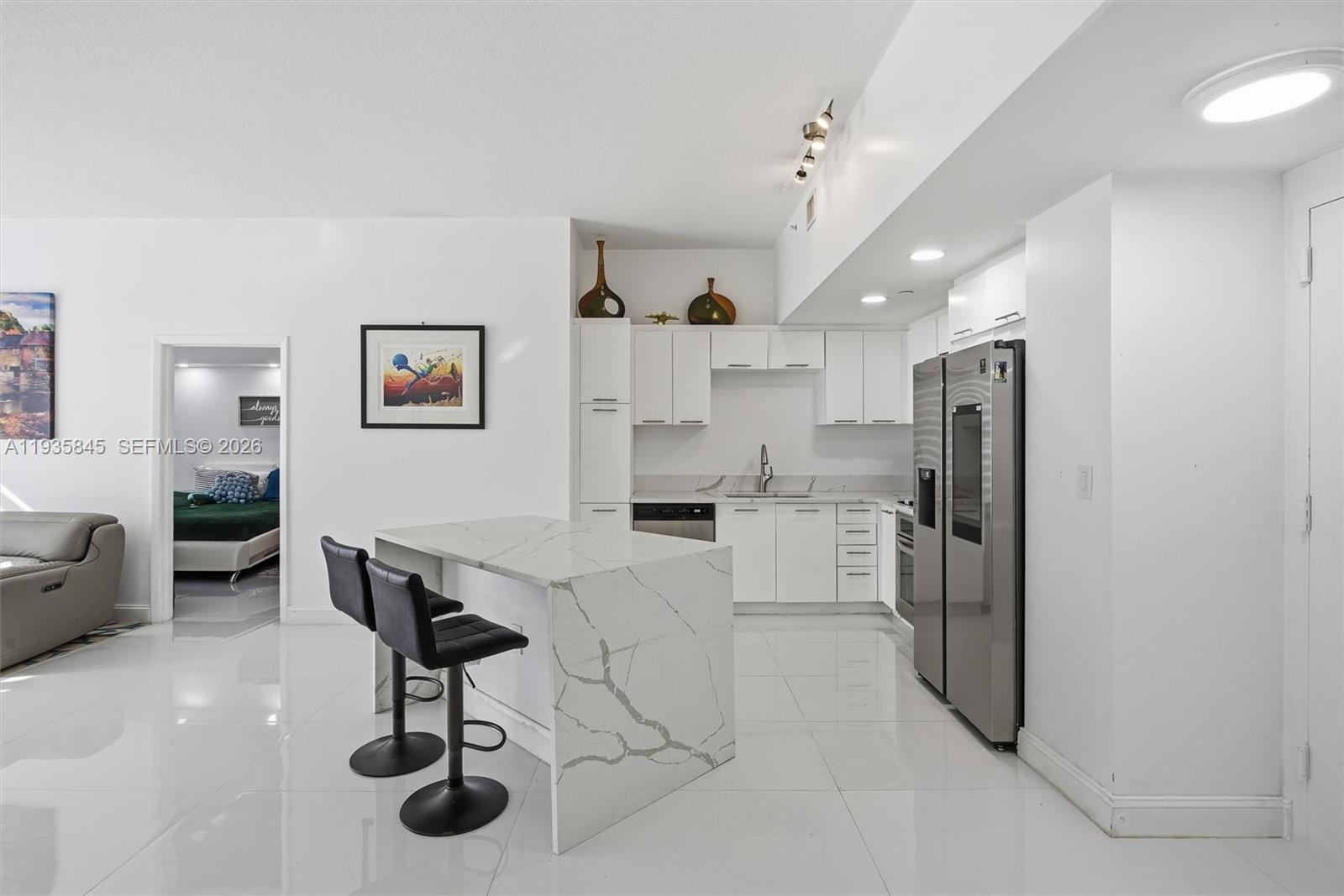 VERANDA CONDO - Residential