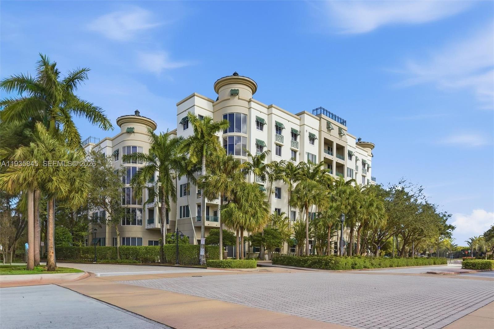 VERANDA CONDO - Residential