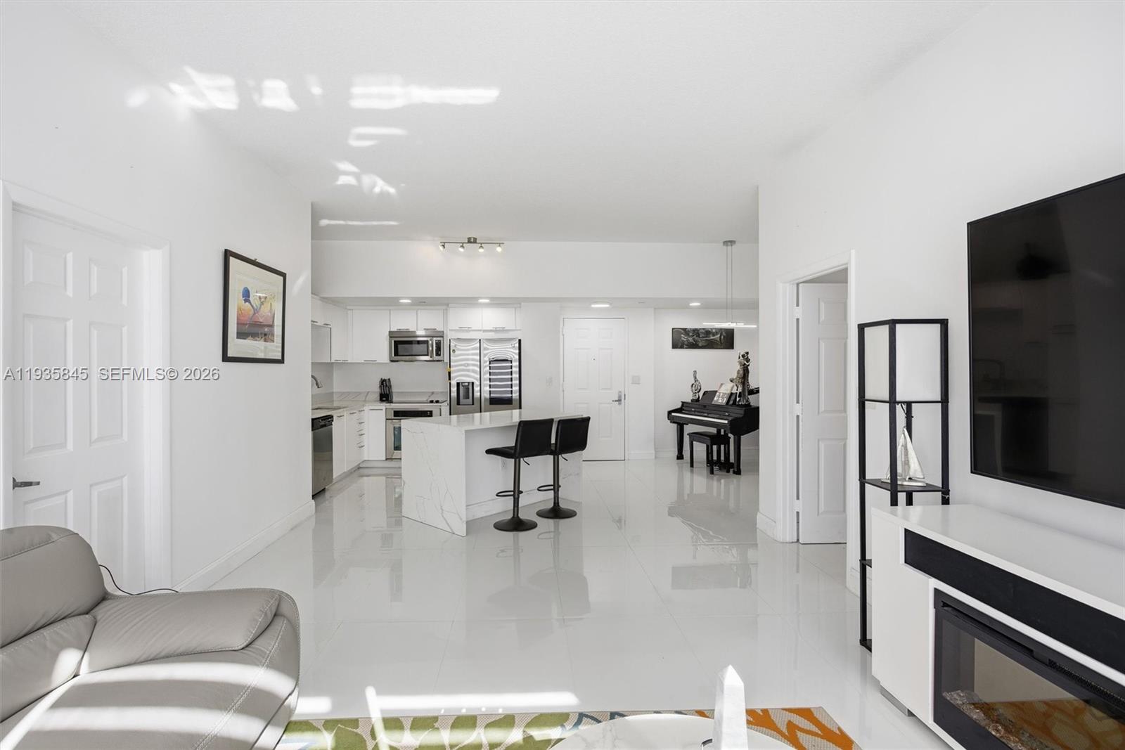 VERANDA CONDO - Residential