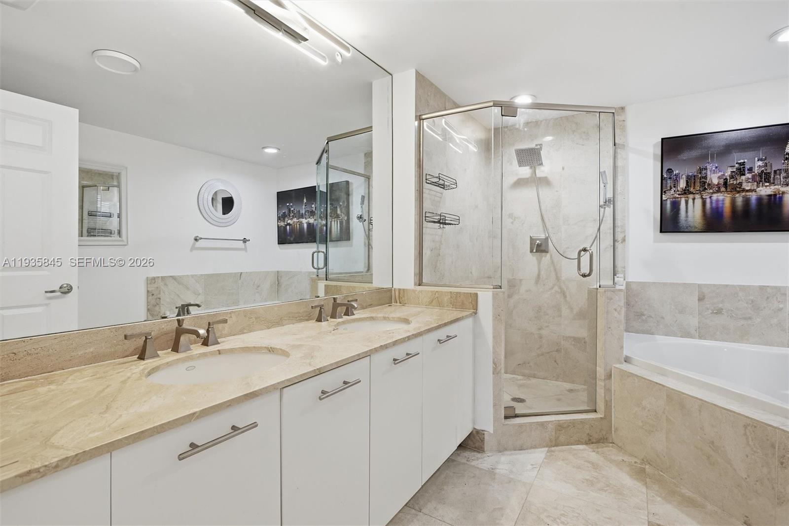 VERANDA CONDO - Residential