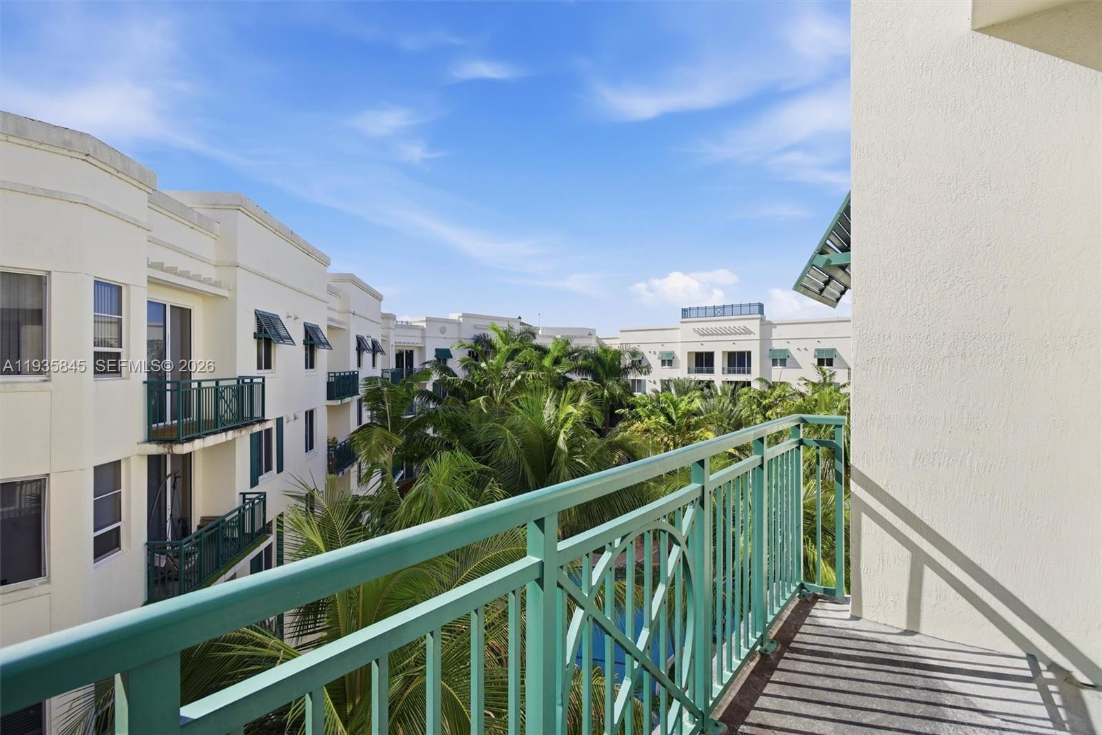 VERANDA CONDO - Residential