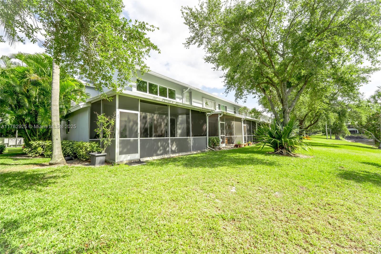 BOCA PARK CONDO - Residential