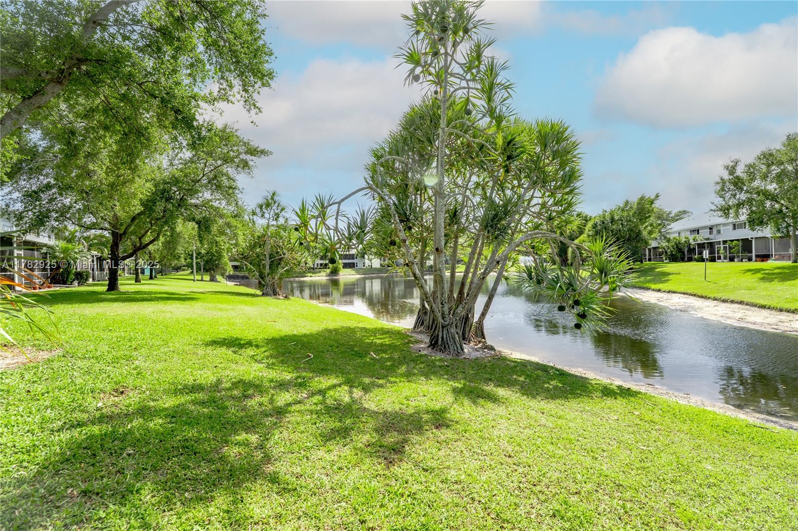 BOCA PARK CONDO - Residential