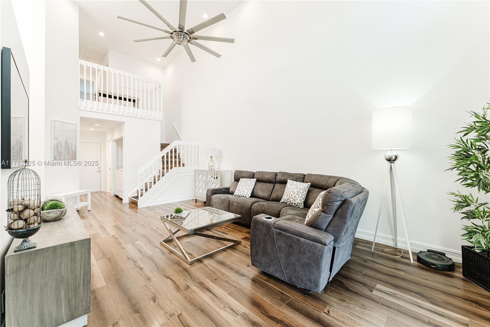 BOCA PARK CONDO - Residential