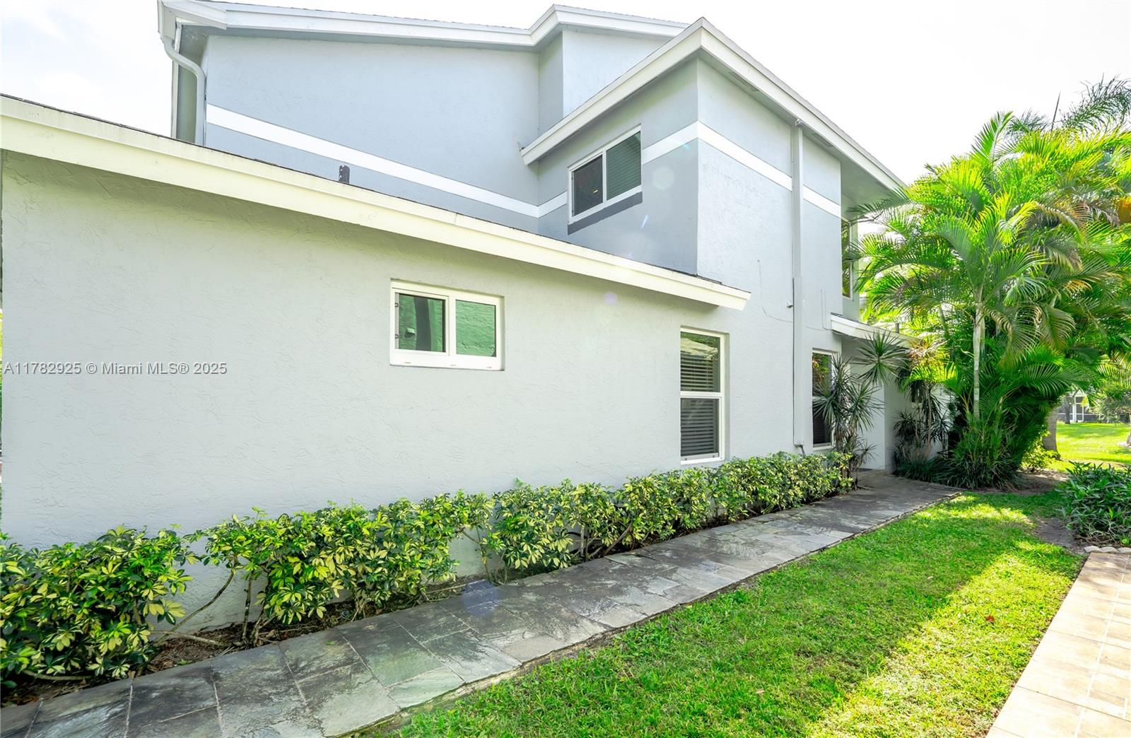 BOCA PARK CONDO - Residential