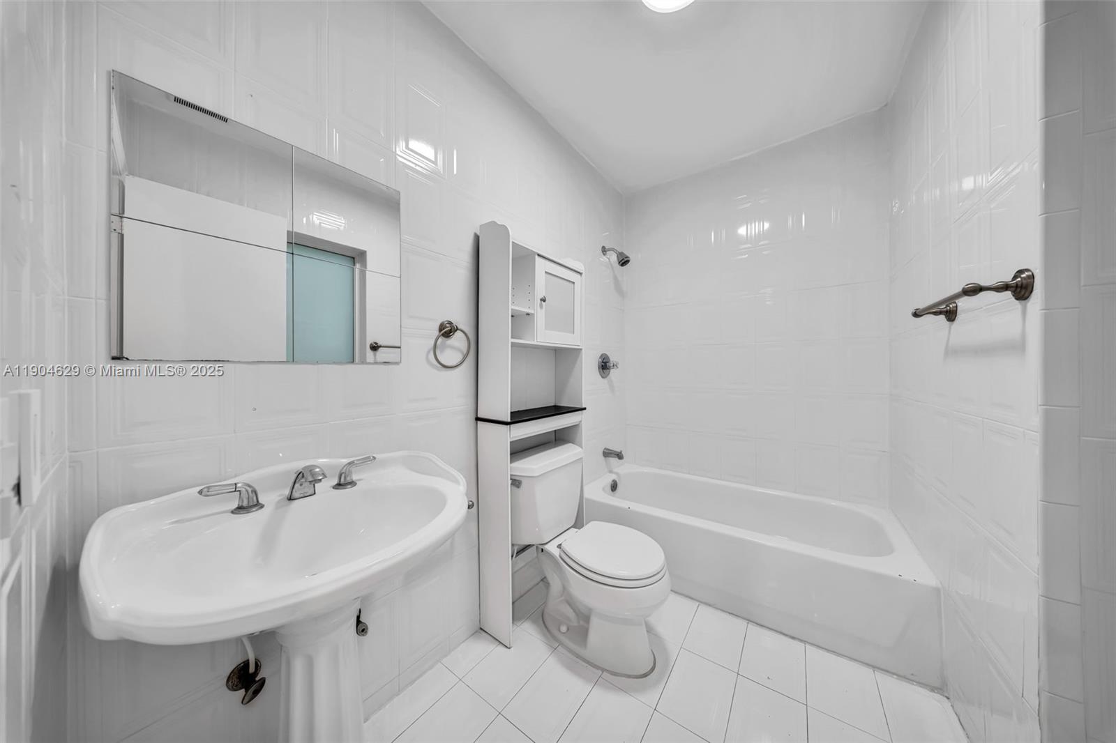 C GAB COUNTRY CLUB SEC 5 - Residential